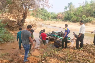 Ia Mơ Nông: Bắt quả tang vụ hút trộm cát