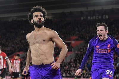 Salah tỏa sáng giúp Liverpool trở lại ngôi đầu Premier League