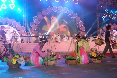 Festival hoa Đà Lạt năm 2012: Trồng hoa chứ không phải đặt hoa