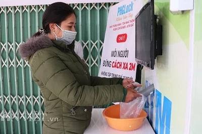 Cây "ATM gạo" đầu tiên ở Lâm Đồng, mỗi ngày "nhả" 2 tấn giúp người nghèo