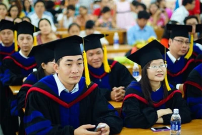 Học tiến sĩ chỉ để "lên chức, lên quyền" là điều đáng lo ngại