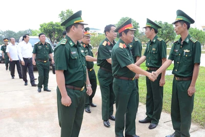 Đại tướng Đỗ Bá Tỵ-Phó Chủ tịch Quốc hội thăm và làm việc tại Quân đoàn 3