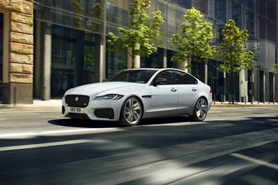 Hỗ trợ 100% phí trước bạ khi mua xe Jaguar XF