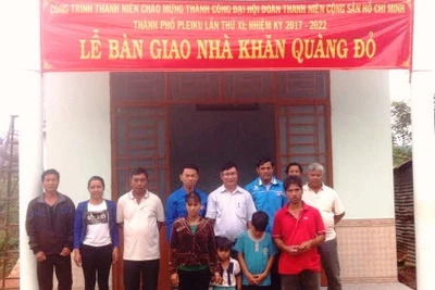 Thành đoàn Pleiku: Bàn giao Nhà nhân ái cho thanh niên nghèo