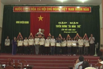 Kbang gặp mặt tuyên dương tài năng trẻ lần thứ V năm 2017