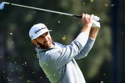 Dustin Johnson lần đầu lên ngôi số 1 golf thế giới