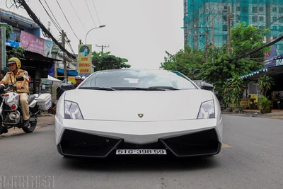 Siêu xe Lamborghini Gallardo SE độc nhất Việt Nam khoác áo mới