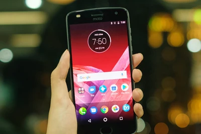 Moto Z2 Play chính thức trình làng tại Việt Nam