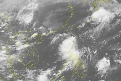 Biển Đông lại xuất hiện áp thấp nhiệt đới, Trung Bộ nắng nóng đến 10-9