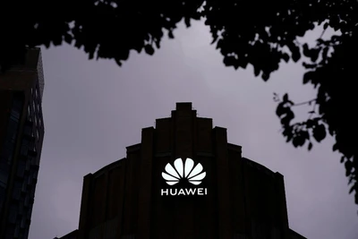 Tin độc quyền Reuters: 'Mỹ xác định Huawei và 19 công ty do quân đội Trung Quốc đứng sau'