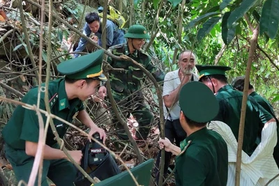 Hai du khách đi lạc ở Bãi Chuối, rừng Hải Vân