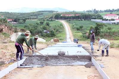 Chư Sê: Ưu tiên phát triển giao thông nông thôn