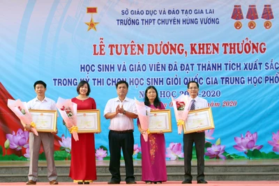 Tuyên dương 28 học sinh đạt giải quốc gia