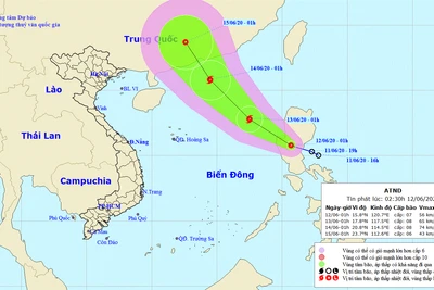Áp thấp nhiệt đới đi vào Biển Đông có khả năng mạnh lên thành bão