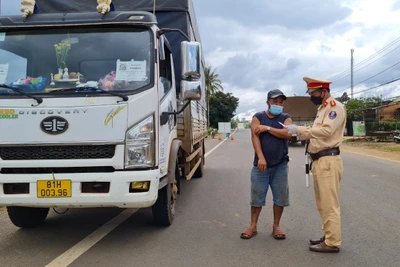 Pleiku: Quản lý chặt công dân, phương tiện từ các tỉnh, thành phía Nam về địa phương