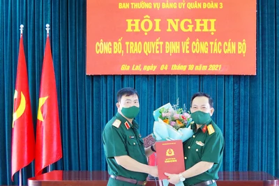 Quân đoàn 3: Trao các quyết định về công tác cán bộ