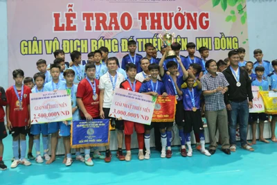 Giải Vô địch bóng đá Thiếu niên-Nhi đồng tỉnh năm 2022: Pleiku School và huyện Đak Đoa lên ngôi vô địch