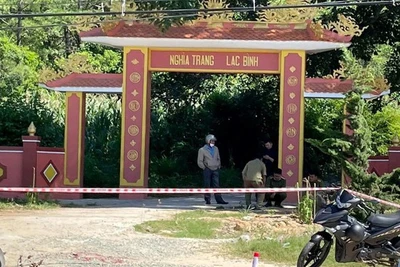 Hai bố con tử vong trong nghĩa trang