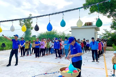 Thiếu nhi Phú Thiện tham gia sân chơi bổ ích