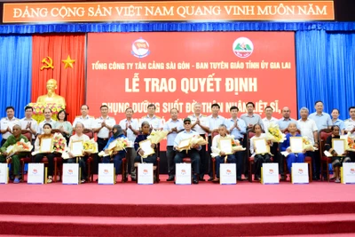 Tổng Công ty Tân Cảng Sài Gòn: Phụng dưỡng suốt đời 10 thân nhân liệt sĩ, người có công với cách mạng tỉnh Gia Lai