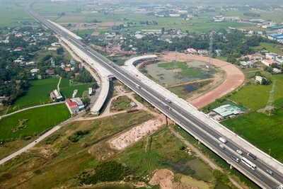 Thủ tướng Chính phủ Phạm Minh Chính là Trưởng ban Chỉ đạo Nhà nước các công trình, dự án quan trọng quốc gia, trọng điểm ngành GT-VT