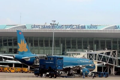 Máy bay của Vietnam Airlines phải hạ cánh khẩn cấp tại Đà Nẵng