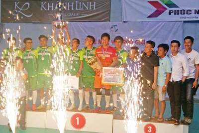 Hấp dẫn và kịch tính tại giải Futsal tỉnh Gia Lai