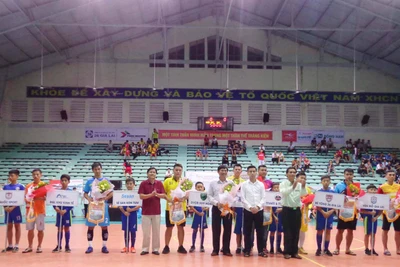 12 đội bóng tranh tài tại Giải bóng đá futsal tỉnh Gia Lai