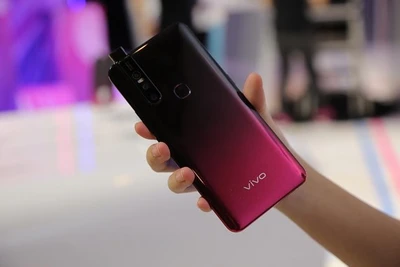 Vivo chính thức ra mắt chiếc điện thoại V15