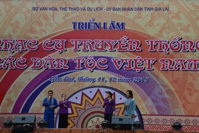 Triển lãm "Nhạc cụ truyền thống các dân tộc Việt Nam" tại Festival