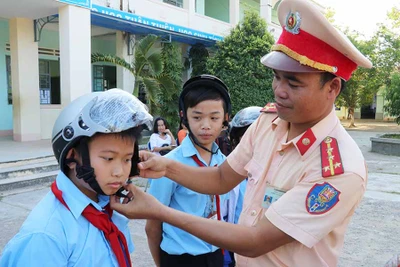 Phú Thiện: Nâng cao nhận thức về an toàn giao thông cho học sinh