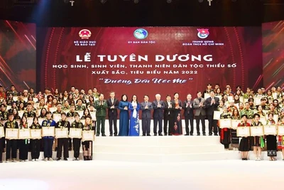 Tuyên dương 142 học sinh, sinh viên và thanh niên dân tộc thiểu số xuất sắc