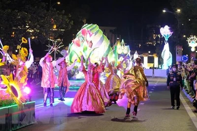 Festival hoa Đà Lạt năm 2022: Sôi động Lễ hội Carnaval đường phố