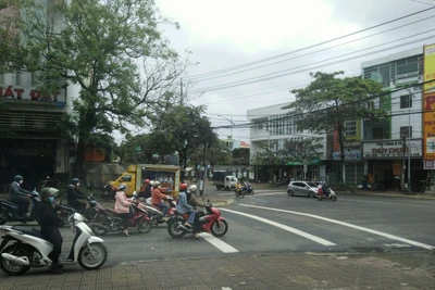 Tây Nguyên có mây, ngày nắng, đêm có mưa vài nơi