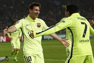 Messi san bằng kỷ lục, Barca đánh bại Ajax