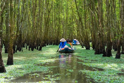 Báo Anh chỉ dẫn chuyến đi thú vị của năm 2023, khởi hành từ Việt Nam