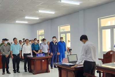 Xét xử cựu trưởng Phòng Tài nguyên và Môi trường cùng 6 cán bộ ở Đồng Nai  