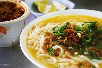 Cháo canh - đặc sản khiến thực khách lầm tưởng ở xứ Nghệ