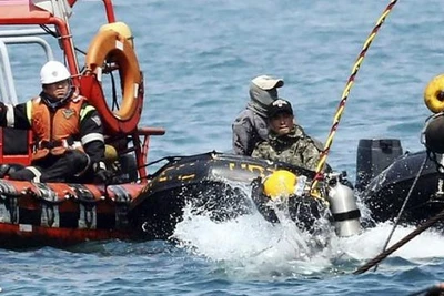 Vụ chìm tàu Sewol: Thi thể 48 nữ sinh trong 1 phòng