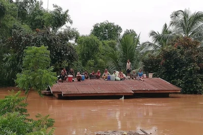 Quân khu V hỗ trợ Lào khắc phục hậu quả vỡ đập tại Attapeu