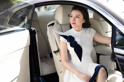 Dàn siêu xe trăm tỷ và hôn nhân đáng ngưỡng mộ của hot girl Việt ở Thái