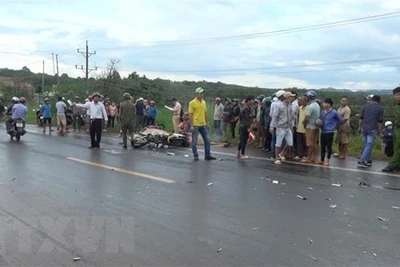 Xe máy tông trực diện xe tải, hai học sinh lớp 10 thiệt mạng