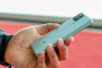 Google đưa tính năng sạc ngược không dây vào Pixel 5