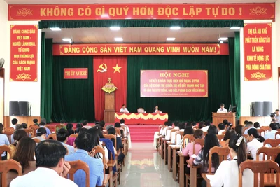 An Khê khen thưởng 20 tập thể, cá nhân điển hình học tập và làm theo Bác