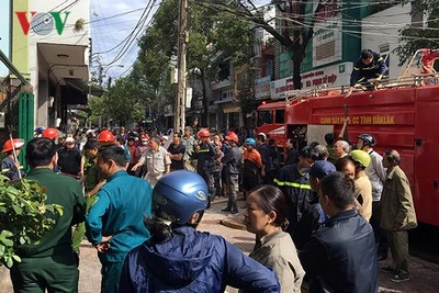 Cháy nhà ở TP. Buôn Ma Thuột, nhiều tài sản bị thiêu rụi