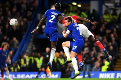 Pogba vừa ghi bàn vừa kiến tạo,MU thắng nhàn Chelsea ở vòng 5 FA Cup