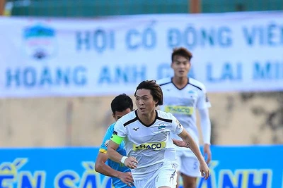 Tuấn Anh trở lại, HAGL thắng đậm trận ra quân V-League 2019