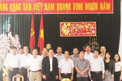 Quyết tâm phấn đấu thu ngân sách trên 5.000 tỷ đồng