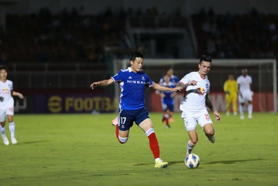 Chơi lép vế, Hoàng Anh Gia Lai phơi áo trước Yokohama F.Marinos