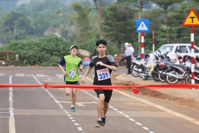 Pleiku: Hơn 120 vận động viên tranh tài ở Đại hội Thể dục-Thể thao phường Hội Phú